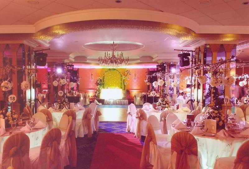 Le Commodore Hotel Beirut Esterno foto