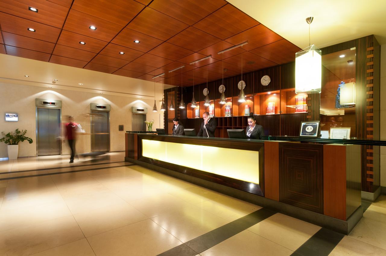 Le Commodore Hotel Beirut Esterno foto
